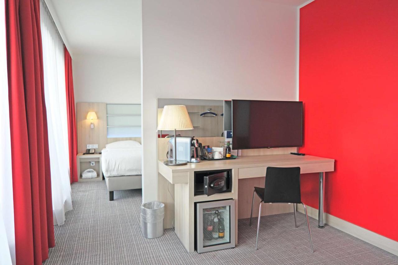 Park Inn By Radisson Linz Exterior photo