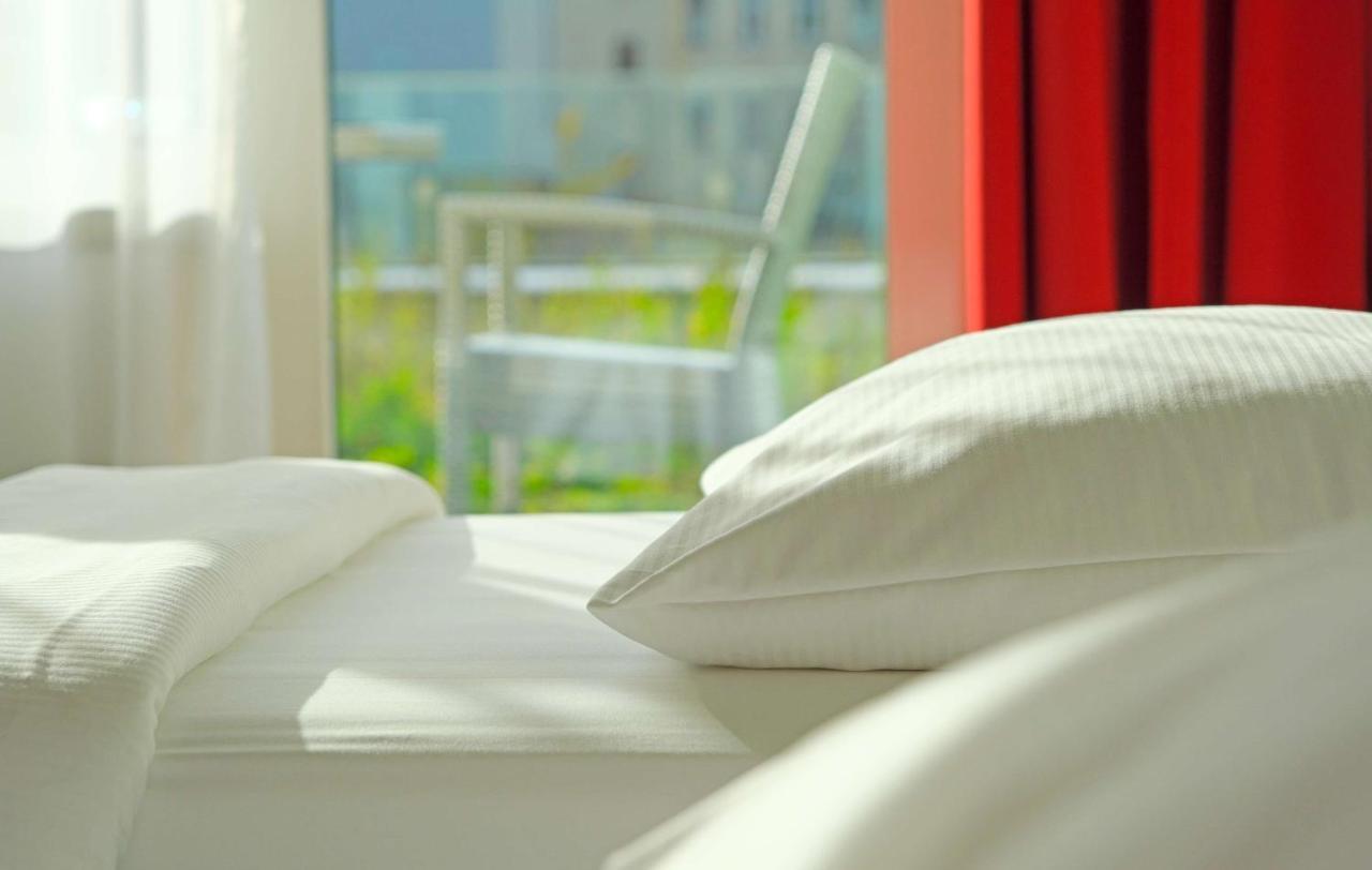 Park Inn By Radisson Linz Exterior photo