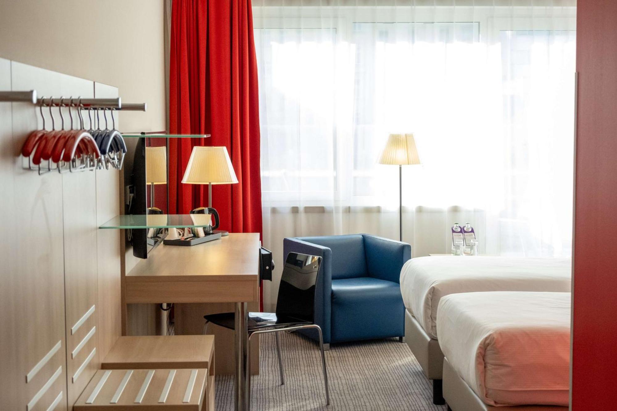 Park Inn By Radisson Linz Exterior photo