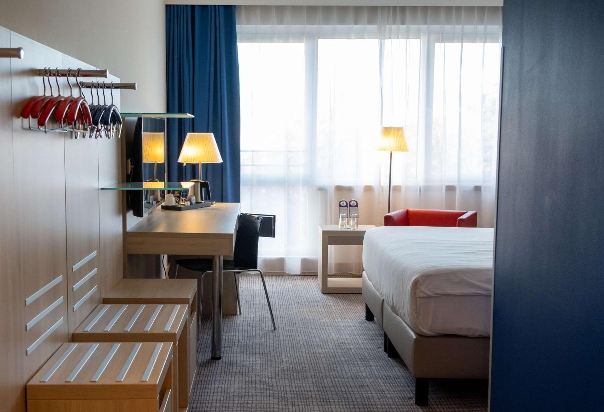 Park Inn By Radisson Linz Exterior photo