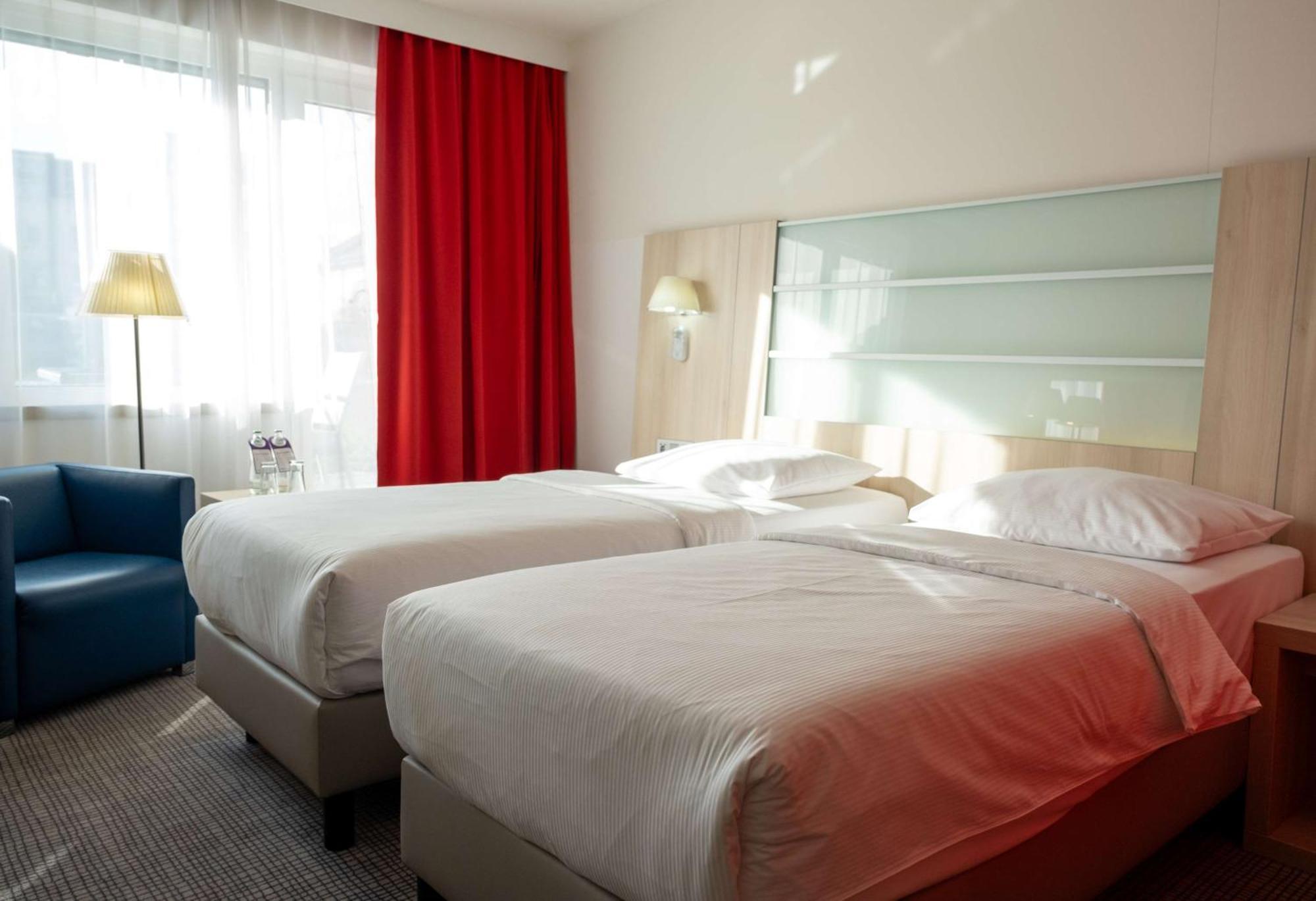 Park Inn By Radisson Linz Exterior photo