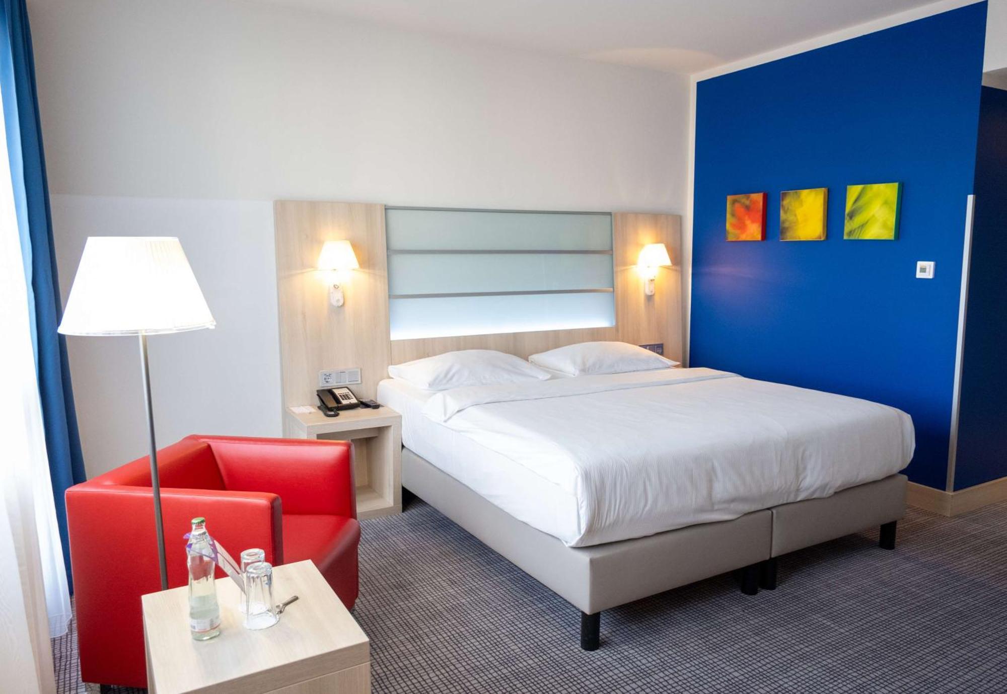 Park Inn By Radisson Linz Exterior photo