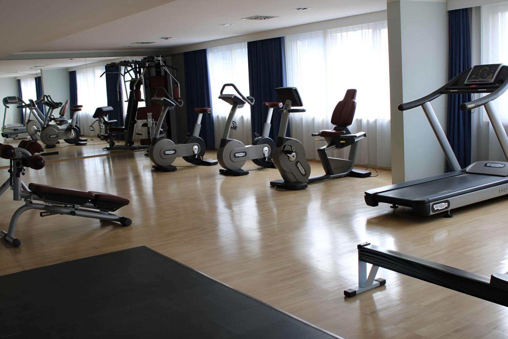 Park Inn By Radisson Linz Exterior photo